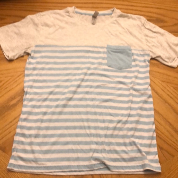 Pocket tee - Picture 1 of 2